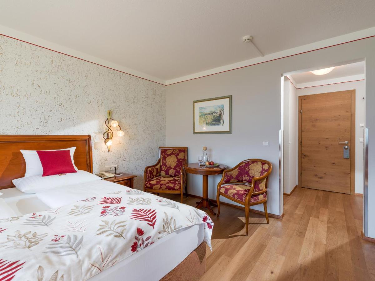 Hotel Waldfriede - Der Logenplatz Im Zillertal Fuegen Exterior photo